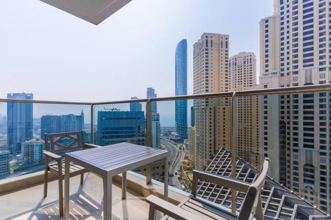 Sparkle Towers l Spacious 3BR l Best Location Images_5