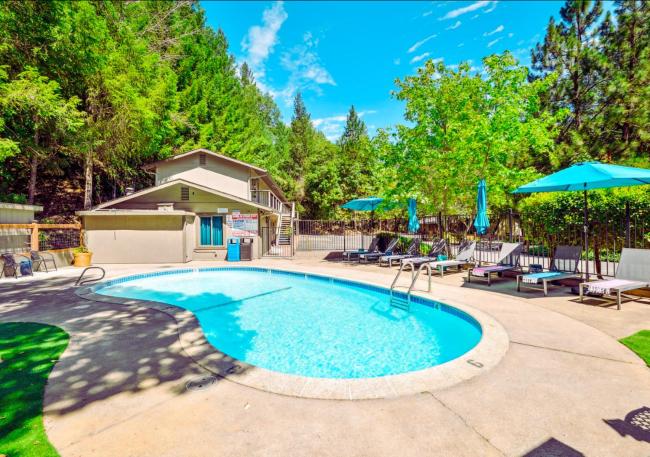 The Fainting Couch Images_3