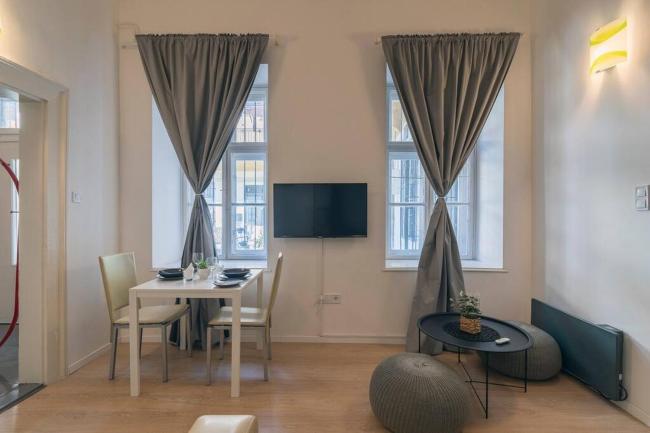 Huszonegy 1 - Center Location AC Images_1