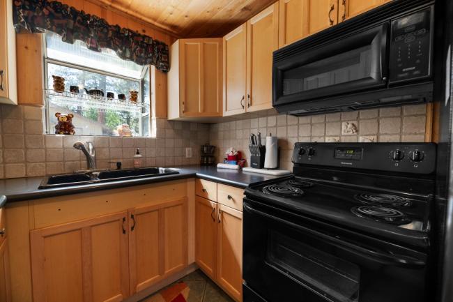 Bear Pause -Walk to lake and Alpine Slides! Beautiful knotty pine interior! Images_3