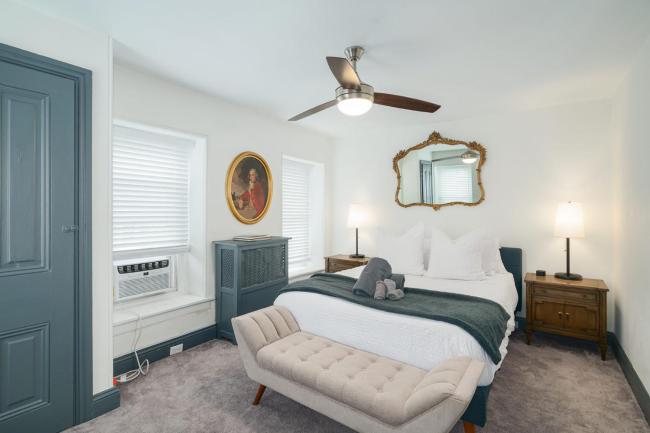 Large Bi-level Apartment in Heart of Manayunk Images_5