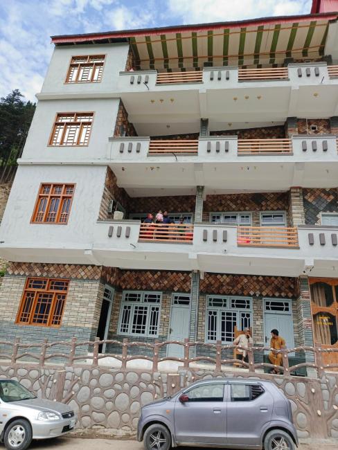 Dubai in Kalam Hotal with view of swat Lake Images_1