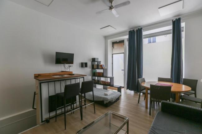 Beautiful apartment in the heart of Paris Images_2