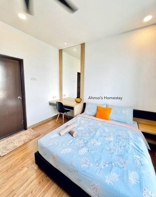 Landmark Residence 1 - Studio for two, Pool View, Nice View Images_1