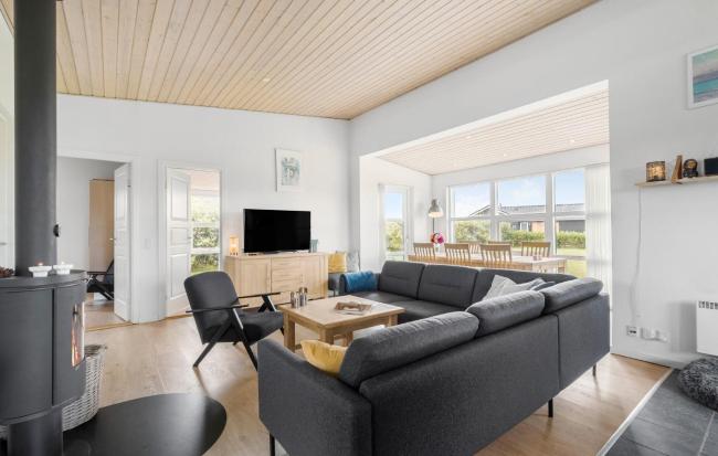 Lovely Home In Tarm With Wifi Images_3