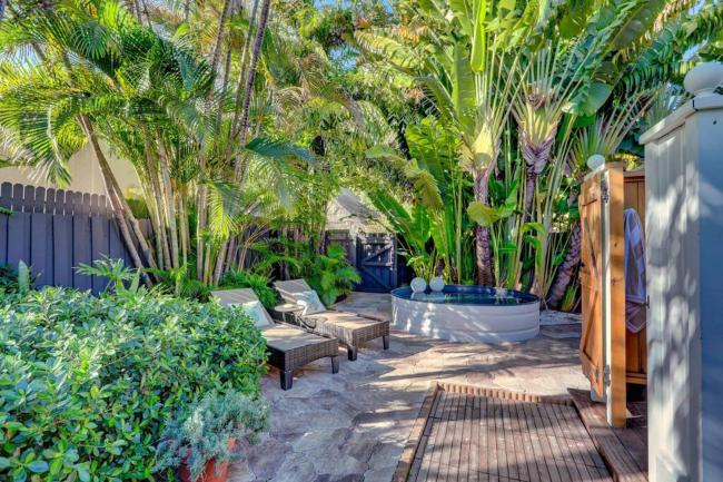 Petit Bijou guest home 1br 1bth with soaking pool Images_4