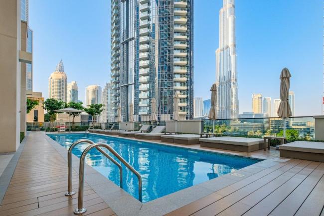 2BR apt Stylish and great View Images_2