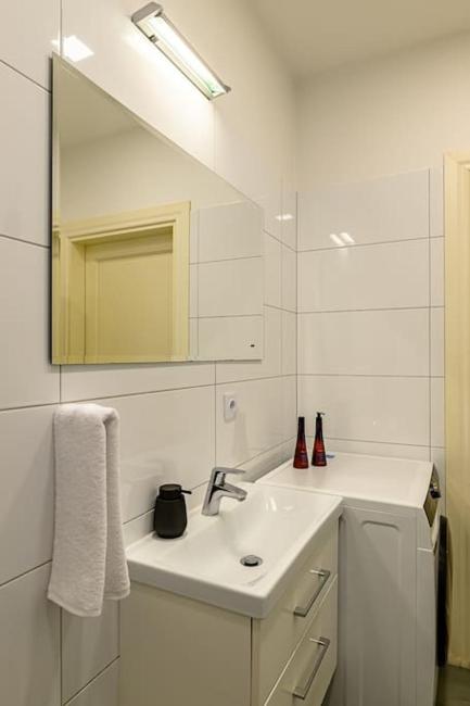 Seaside apartment with terrace Images_3