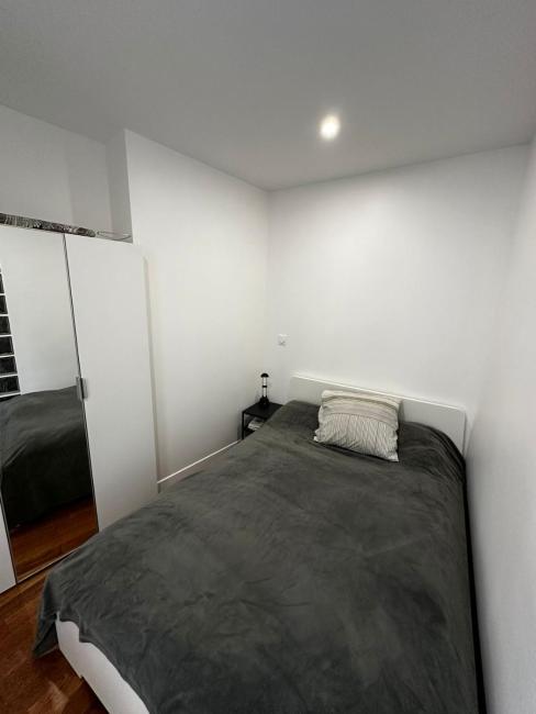 Cozy Parisian Flat in 11th Arr Images_4