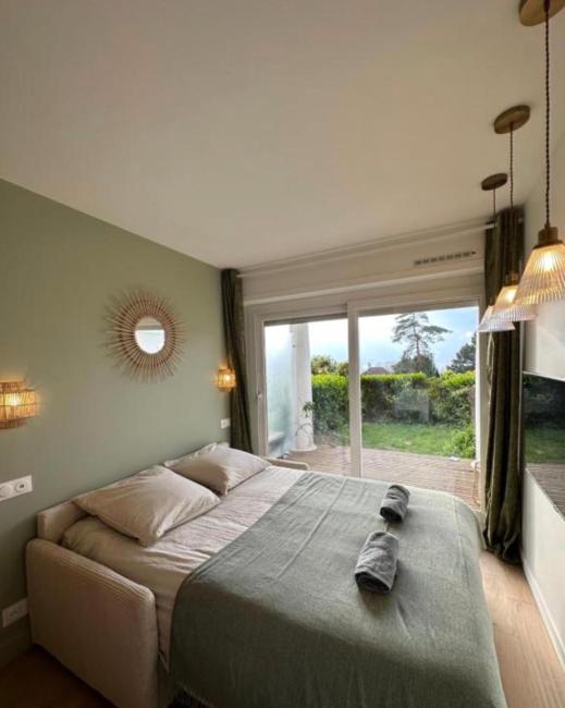 Cocon Studio vue Mer by Les Maisons de Charloc Homes Images_2
