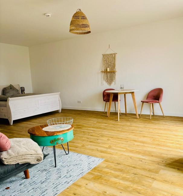 Beautiful Studio WLAN I Smart-TV I Küche I Balkon Images_2