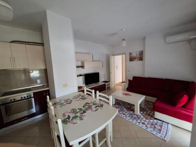 Isabel's apartment with balcony Images_3