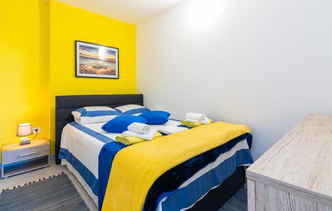 Awesome Apartment In Medulin With Wifi Images_5