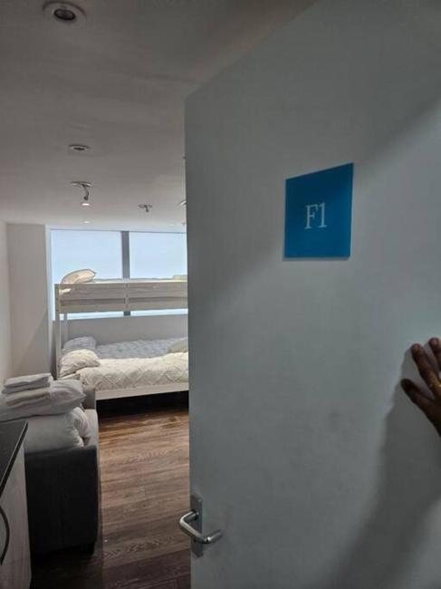 Backpackers Travellers Room in Delta Croydon DPF1 Images_1