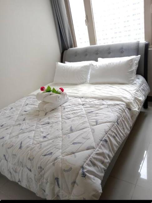 Luxurious Bayview 2BR Near MOA PICC CCP Free WiFi in Pasay Images_2