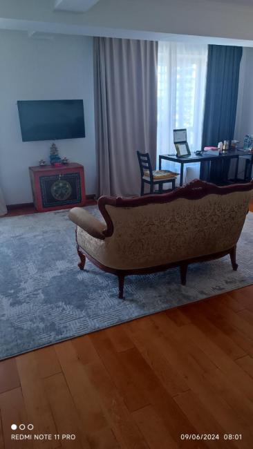 Modern Studio in Embassy Area Images_2