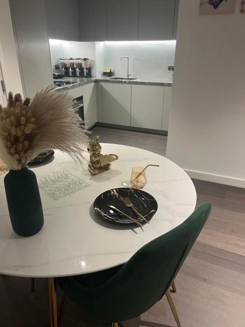 Luxury Apartment, 2 min walk to the 02 Arena Images_3