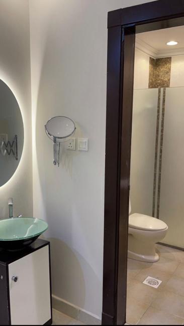 شقة بصالة جلوس وغرفة نوم هادئه Images_2