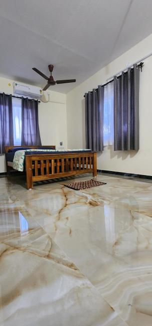 Tranquile by the fields Images_3