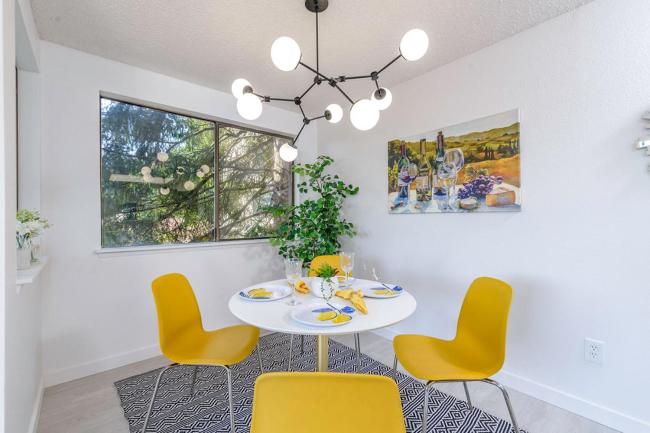 12 Miles from Seattle, Puget Sound water view, Pool, 2 bds, 2bath Condo Images_3