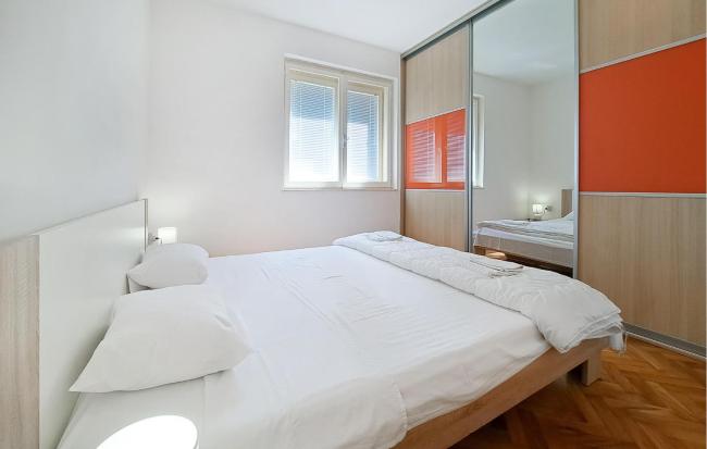 Cozy Apartment In Pula With Wifi Images_4