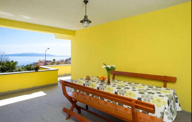 Apartment with sea view Images_1