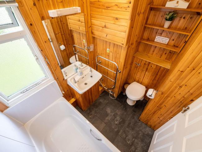 Chalet Ancarraig Thistle 4 by Interhome Images_4