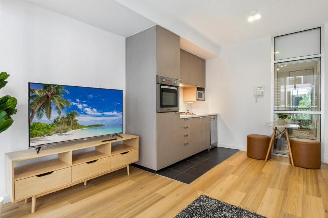 Cozy 2-Bed only 15 Min to Melbourne CBD Images_5