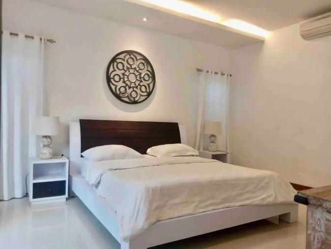 Modern 3BR Villa in Seminyak with Stunning Pool Images_2