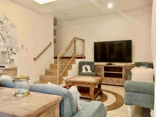Modern 3BR Villa in Seminyak with Stunning Pool Images_1