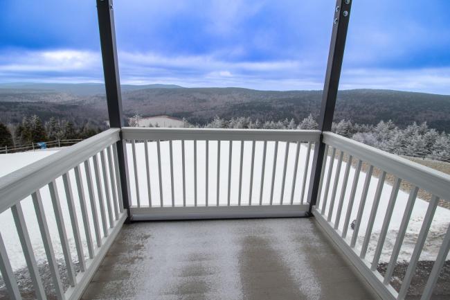 ML266 Quick Slope Access Near Village Wifi Views Parking Images_2