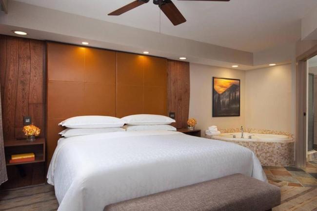 Enjoy the Vail Valley in this 2BD condo with resort amenities, pool, game room,etc Images_3