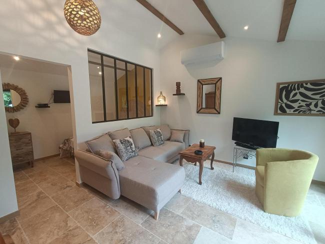 Gîte T2 au mas Aguilhon Images