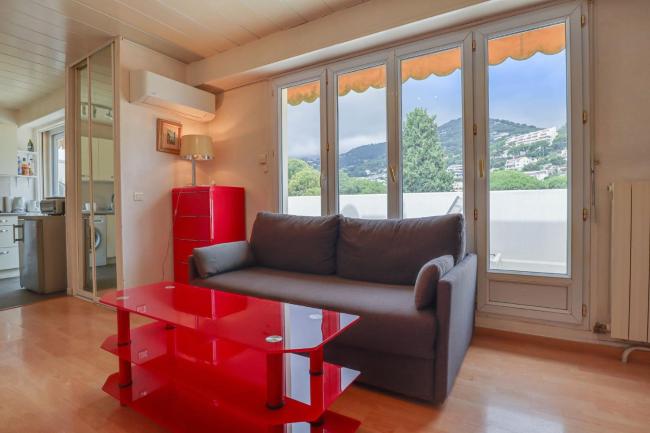 Cosy studio, proche Plage et Gare, vue Montagne Images_4