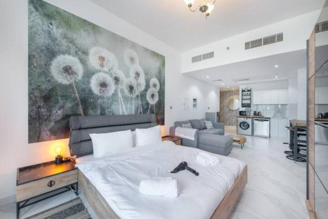 I have the best views here Images_3