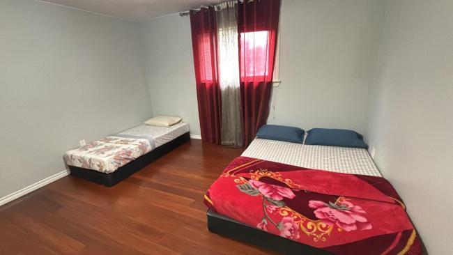 Brampton Sheridan Davis Campus Private Suite for 3 People Images_3