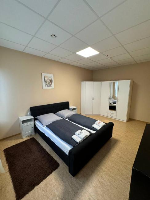 Monteur Zimmer Kreisel Images_4