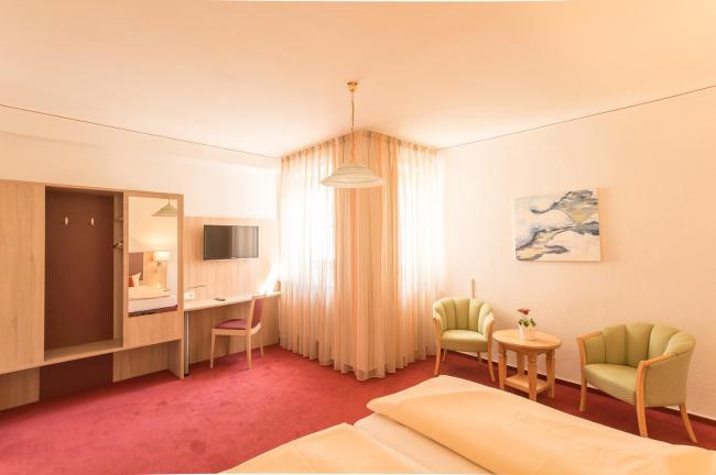 Hotel Leander Images_3