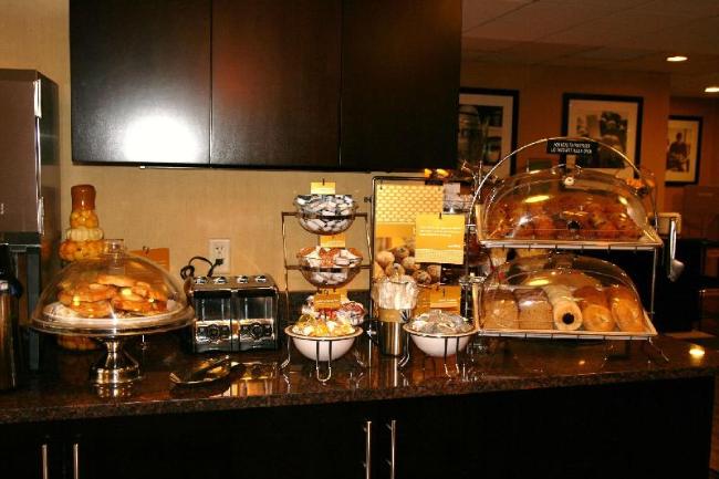 Hampton Inn Dalton Images_3